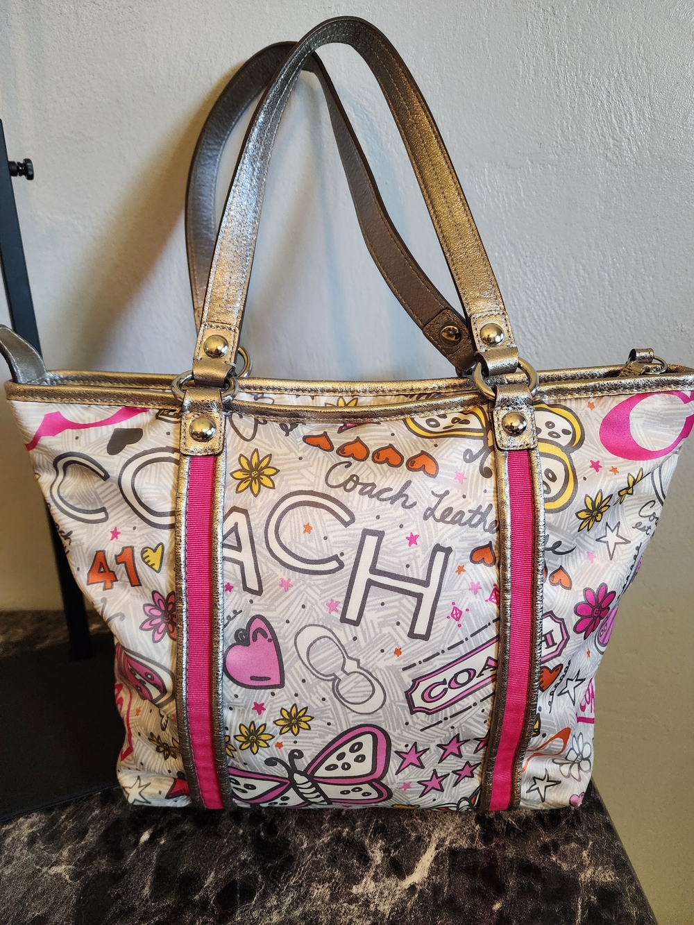 Coach Poppy Butterfly And Flower Graffiti Tote K1076-f15712 - Picture 2 of 14